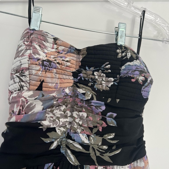 Jumpsuit by BOG Collective floral print. - Picture 4 of 5